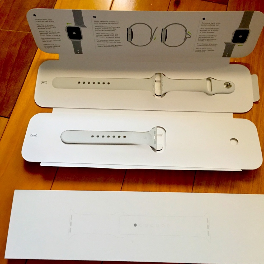 Apple Watch 44 mm white sport band